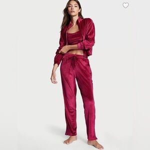 **BLACK Victoria’s Secret Ribbed Velour 3-Piece Tracksuit Set